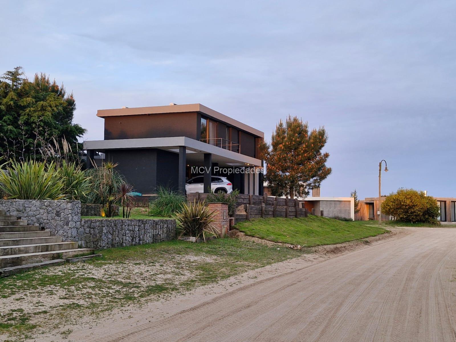 ECUESTRE 336 p/12 pax c/pileta - 4 dorm — foto 36