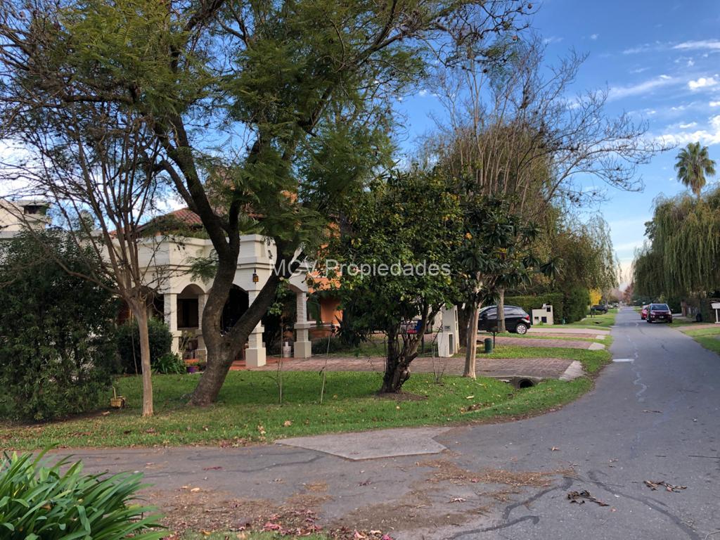 CLUB EL CARMEN - Casa pequeña, estilo colonial -construcción sólida — foto 28