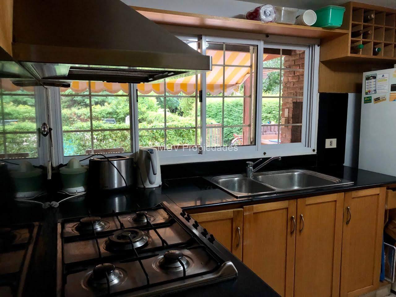 CLUB EL CARMEN - Oportunidad!! Casa p/renovar con vista al fondo increíble y pileta!! — foto 7