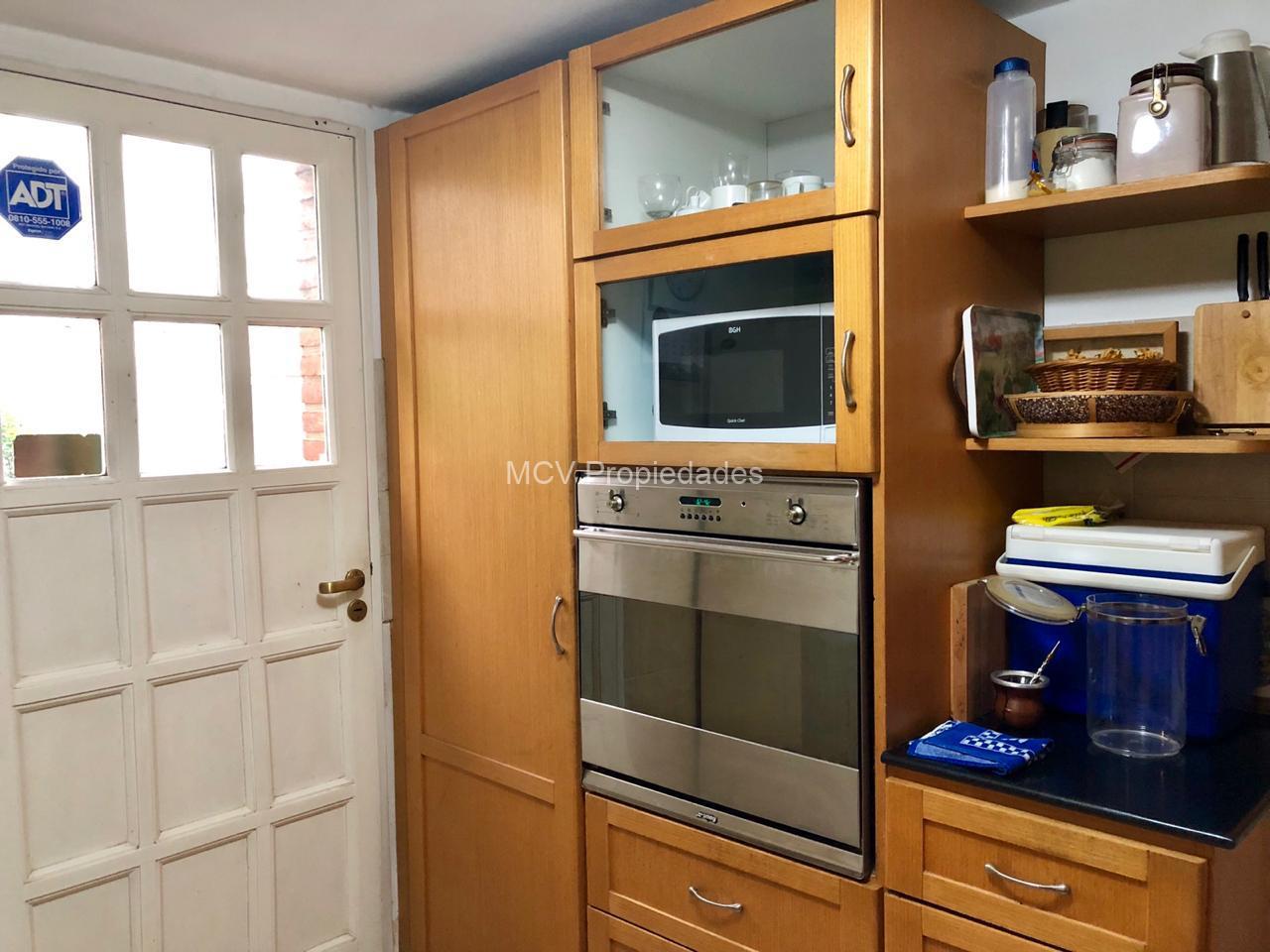 CLUB EL CARMEN - Oportunidad!! Casa p/renovar con vista al fondo increíble y pileta!! — foto 8