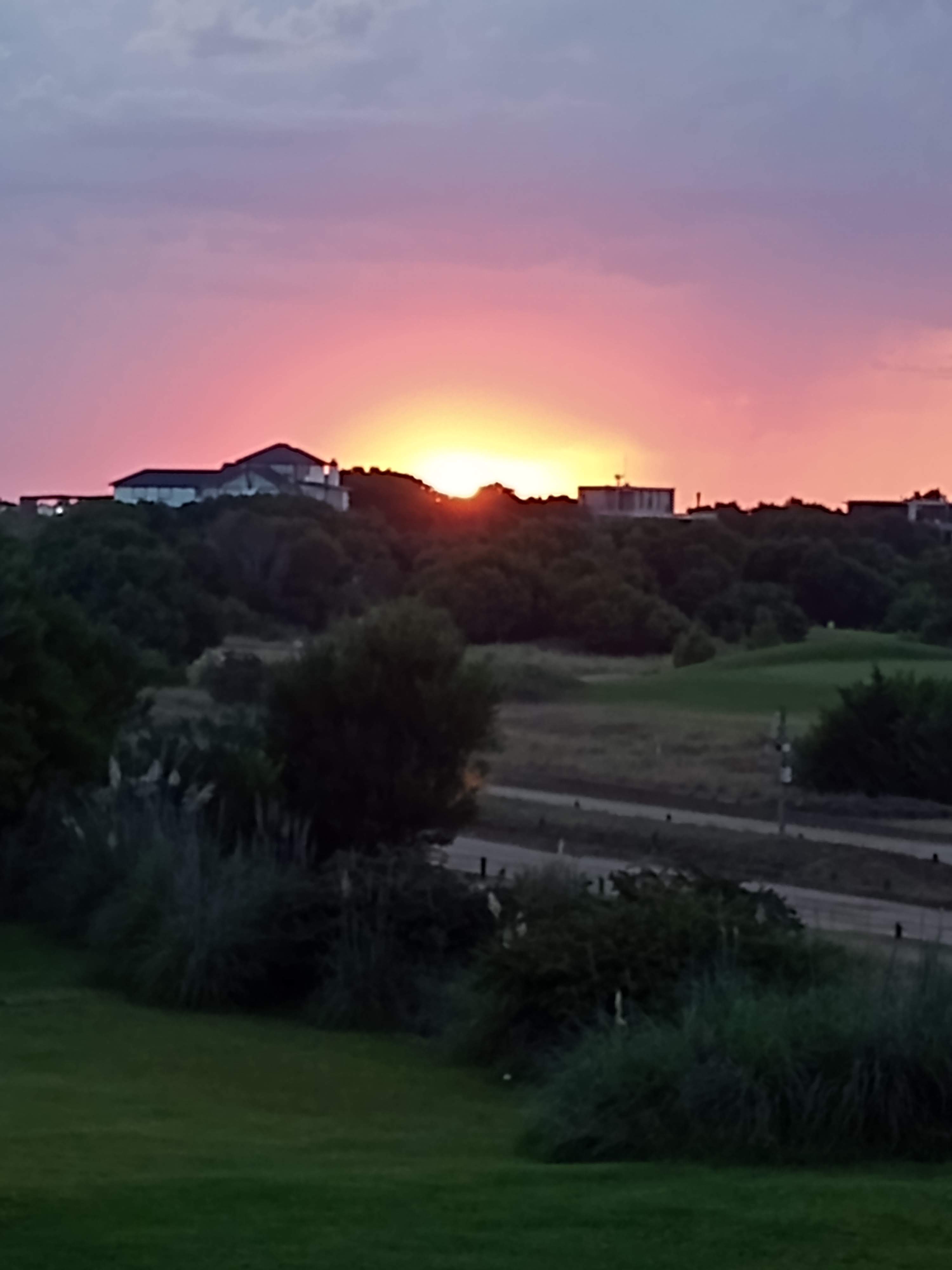 RESIDENCIAL 1 564 p/7 Pax - 3dorm c/depen - vista a la cancha de golf — foto 3