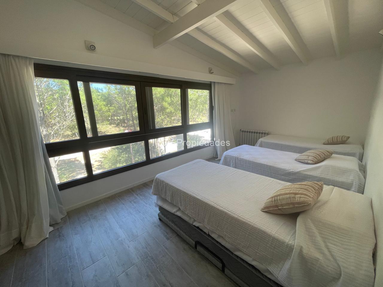 RESIDENCIAL 1 121 p/8-10 pax c/pileta — foto 7