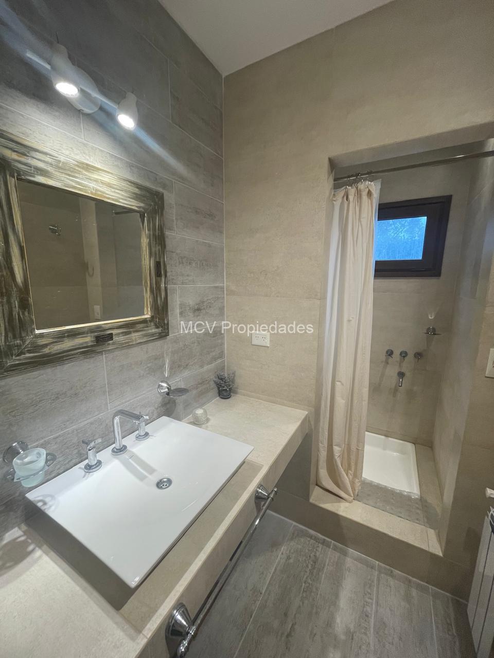 RESIDENCIAL 1 121 p/8-10 pax c/pileta — foto 9