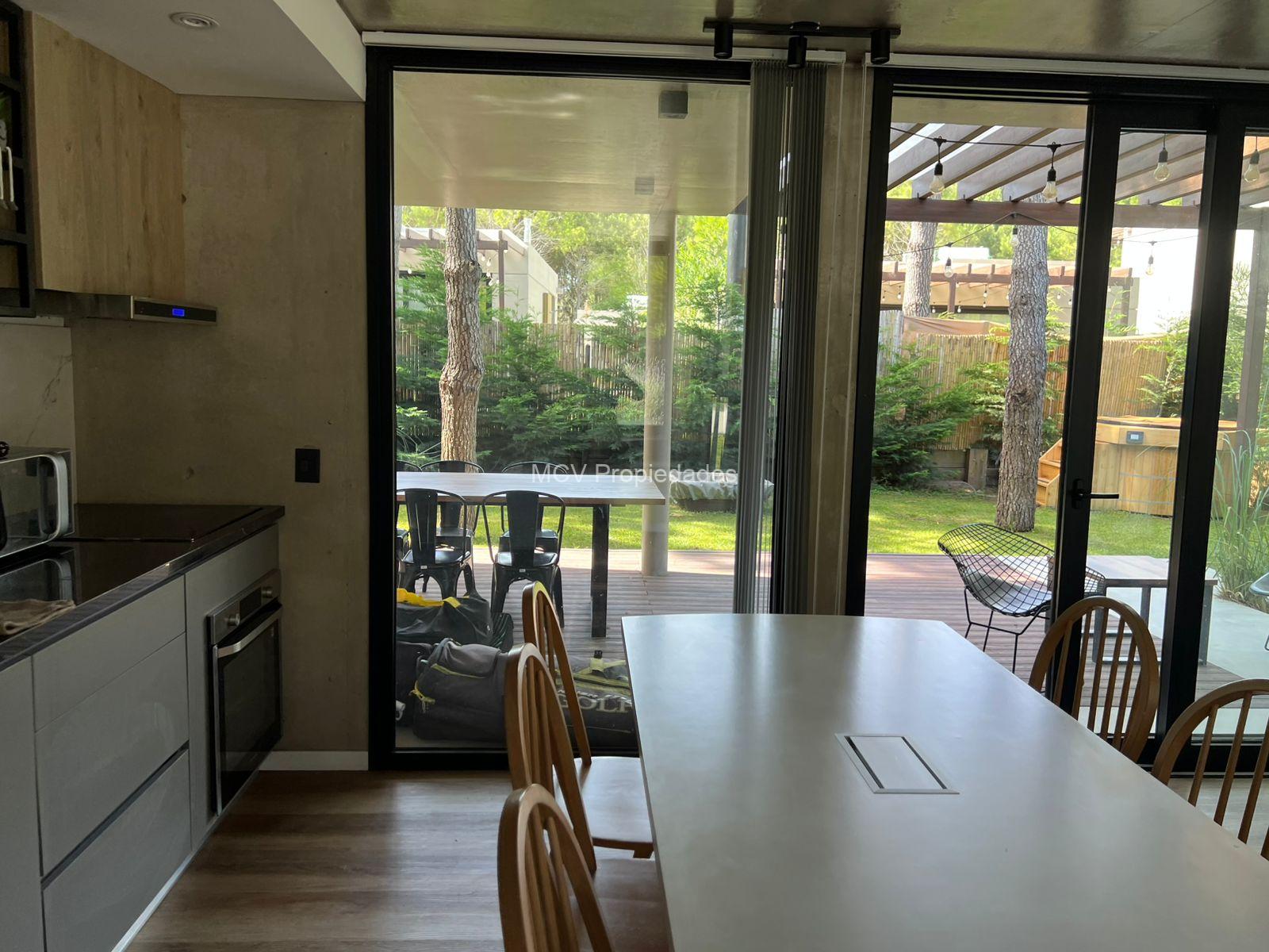 PINAMAR NORTE - COMPLEJO BERLIN WOODS - Casa p/4 pax c/jacuzzi Hiroki — foto 16