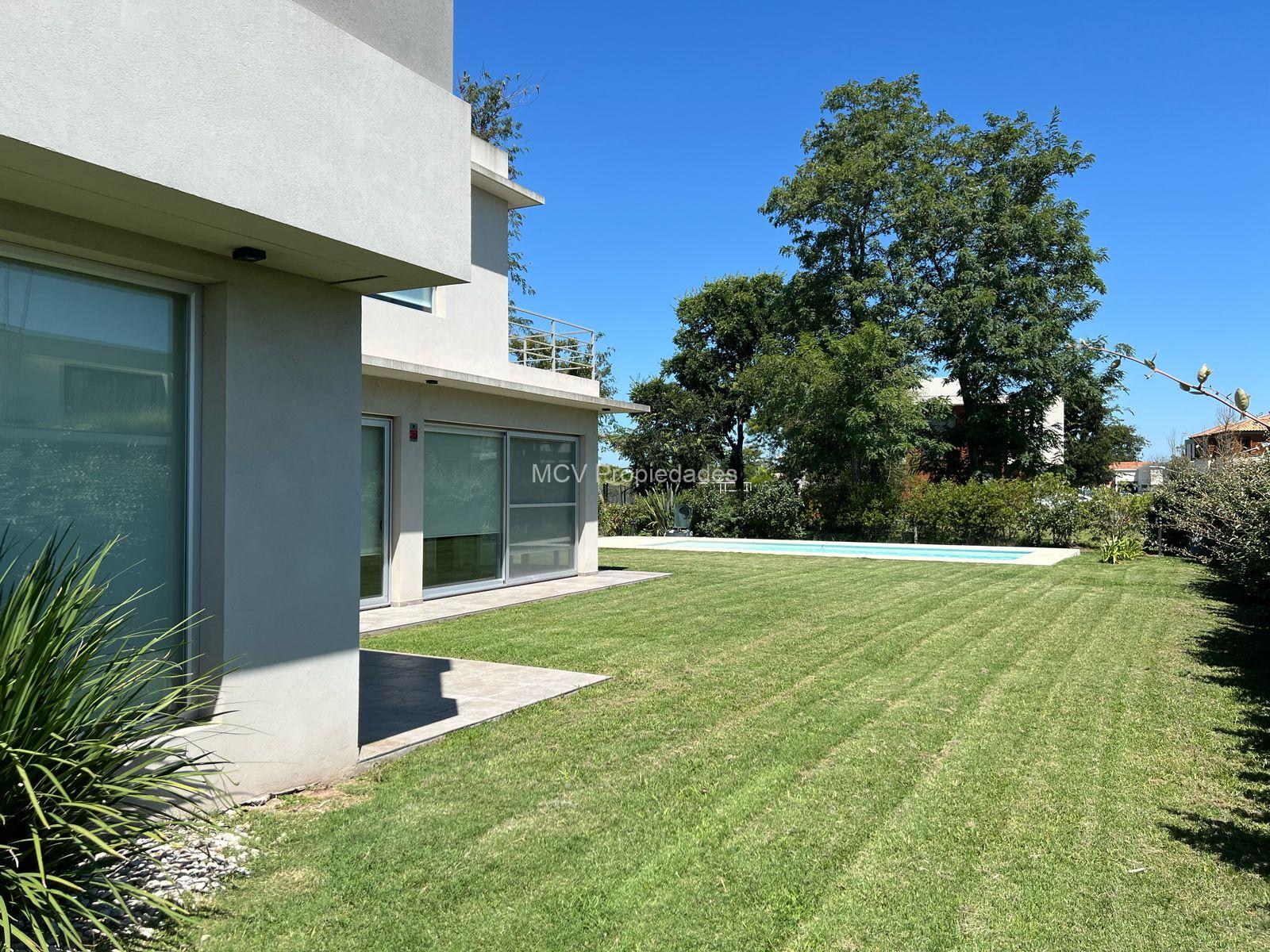 GREENVILLE - Espectacular casa en esquina, 5 dorm -3 de ellos en suite- c/pileta — foto 6