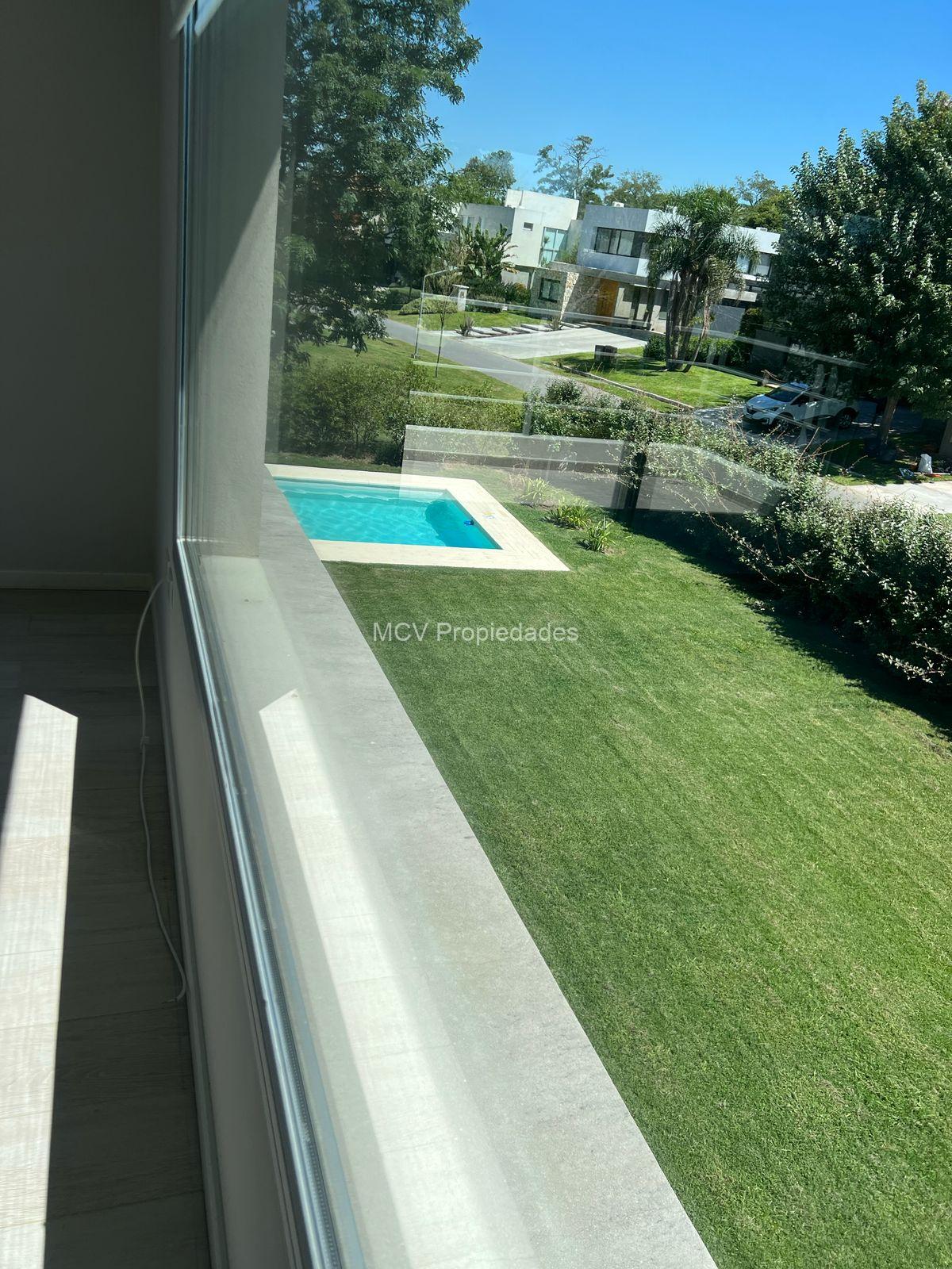 GREENVILLE - Espectacular casa en esquina, 5 dorm -3 de ellos en suite- c/pileta — foto 17