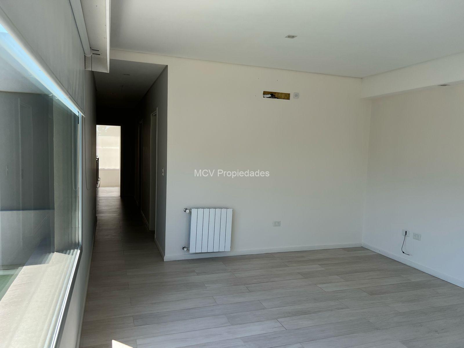 GREENVILLE - Espectacular casa en esquina, 5 dorm -3 de ellos en suite- c/pileta — foto 22