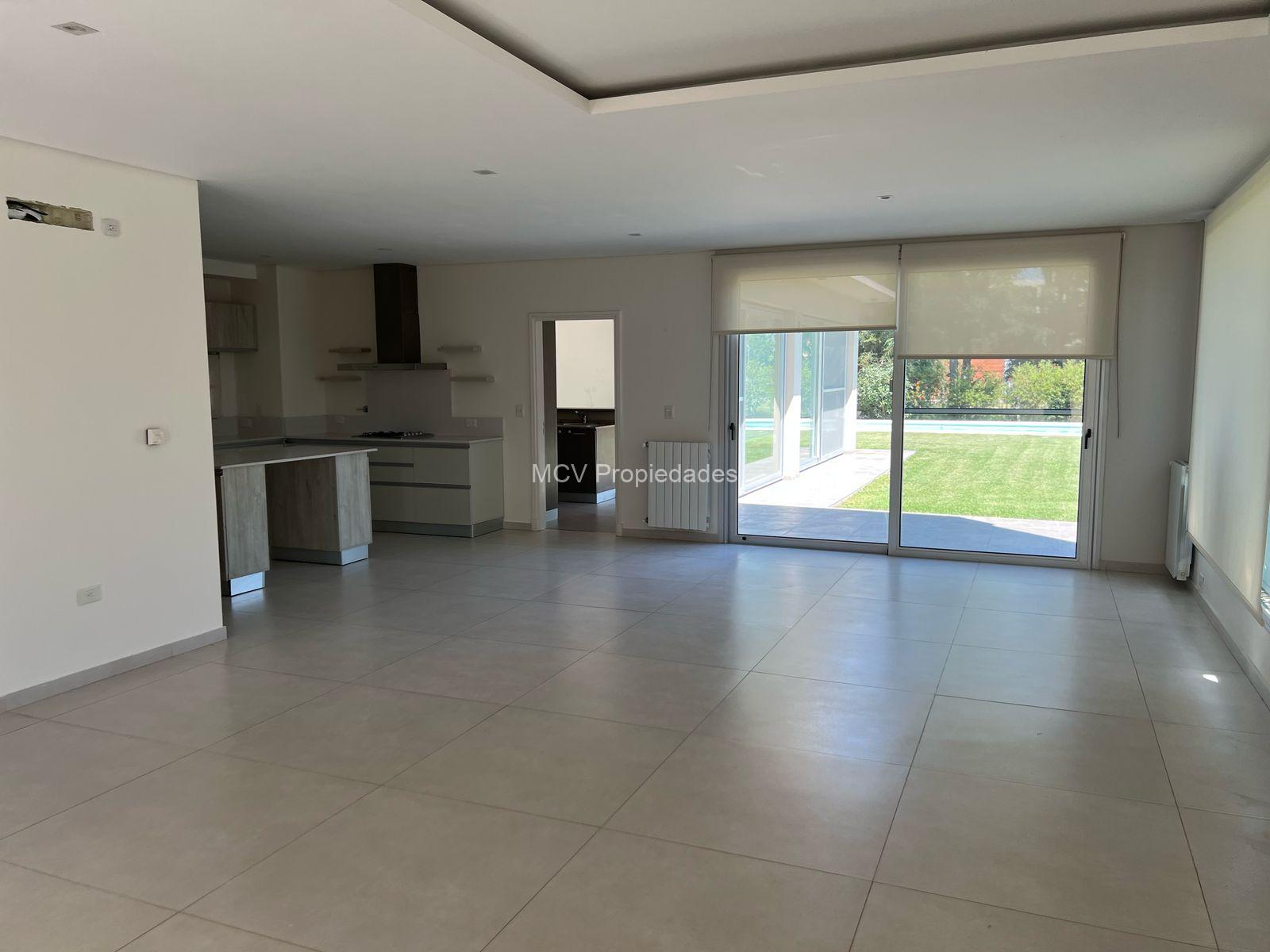 GREENVILLE - Espectacular casa en esquina, 5 dorm -3 de ellos en suite- c/pileta — foto 32
