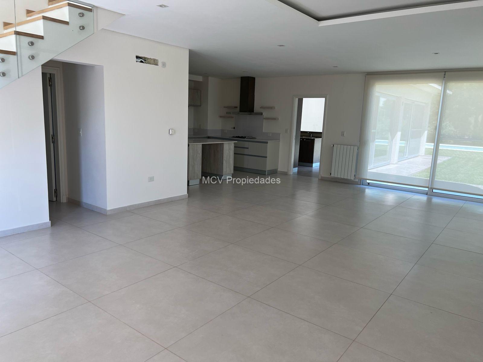 GREENVILLE - Espectacular casa en esquina, 5 dorm -3 de ellos en suite- c/pileta — foto 35