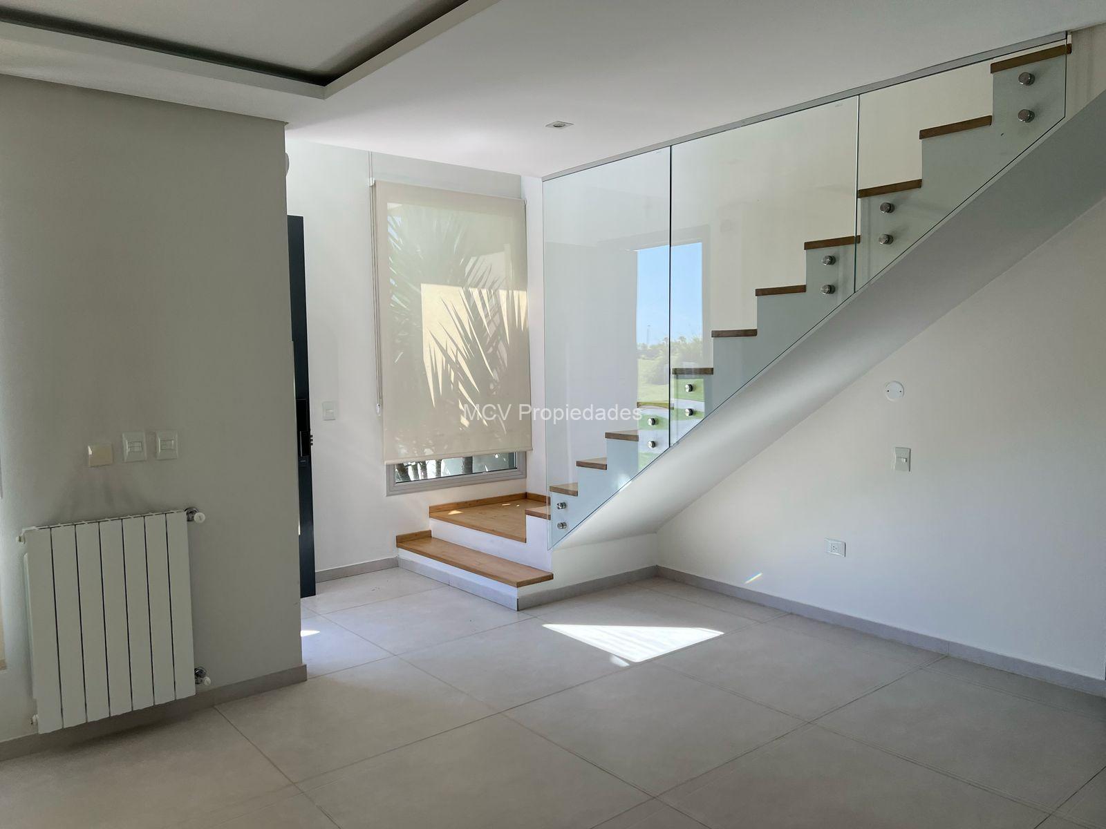 GREENVILLE - Espectacular casa en esquina, 5 dorm -3 de ellos en suite- c/pileta — foto 37
