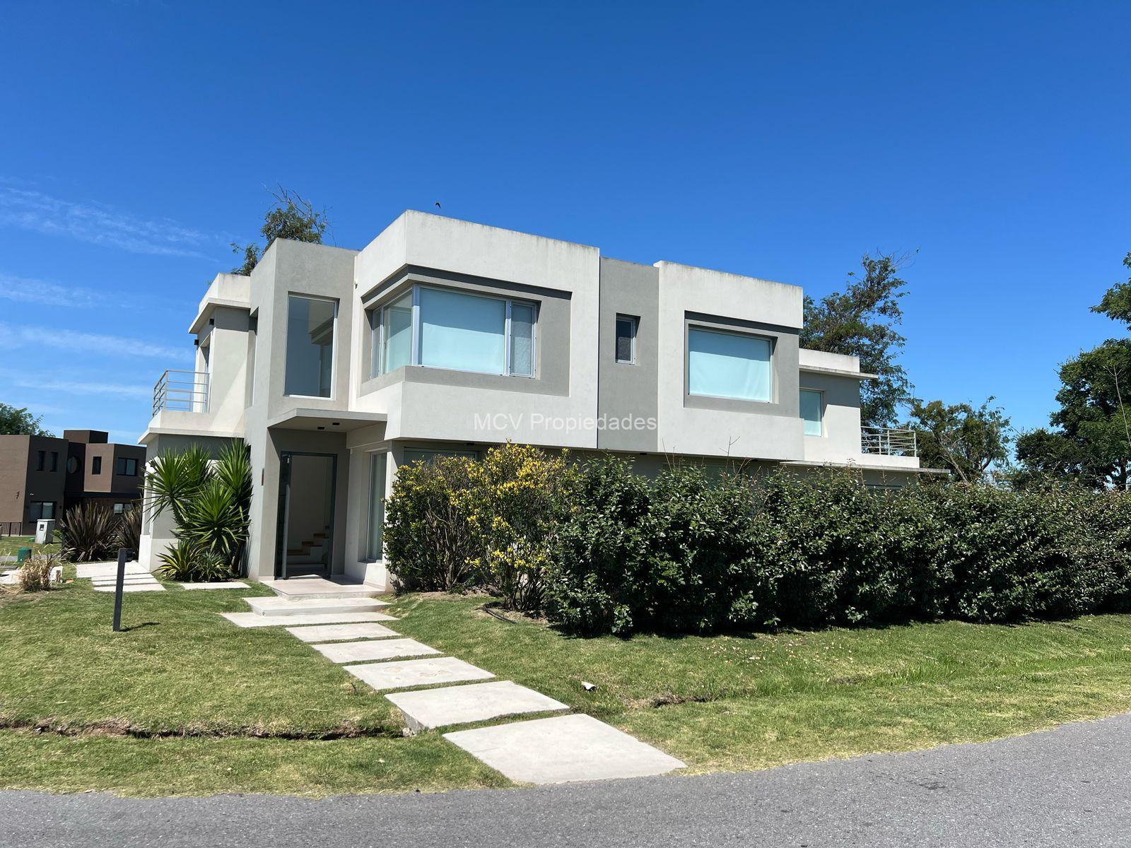 GREENVILLE - Espectacular casa en esquina, 5 dorm -3 de ellos en suite- c/pileta — foto 40