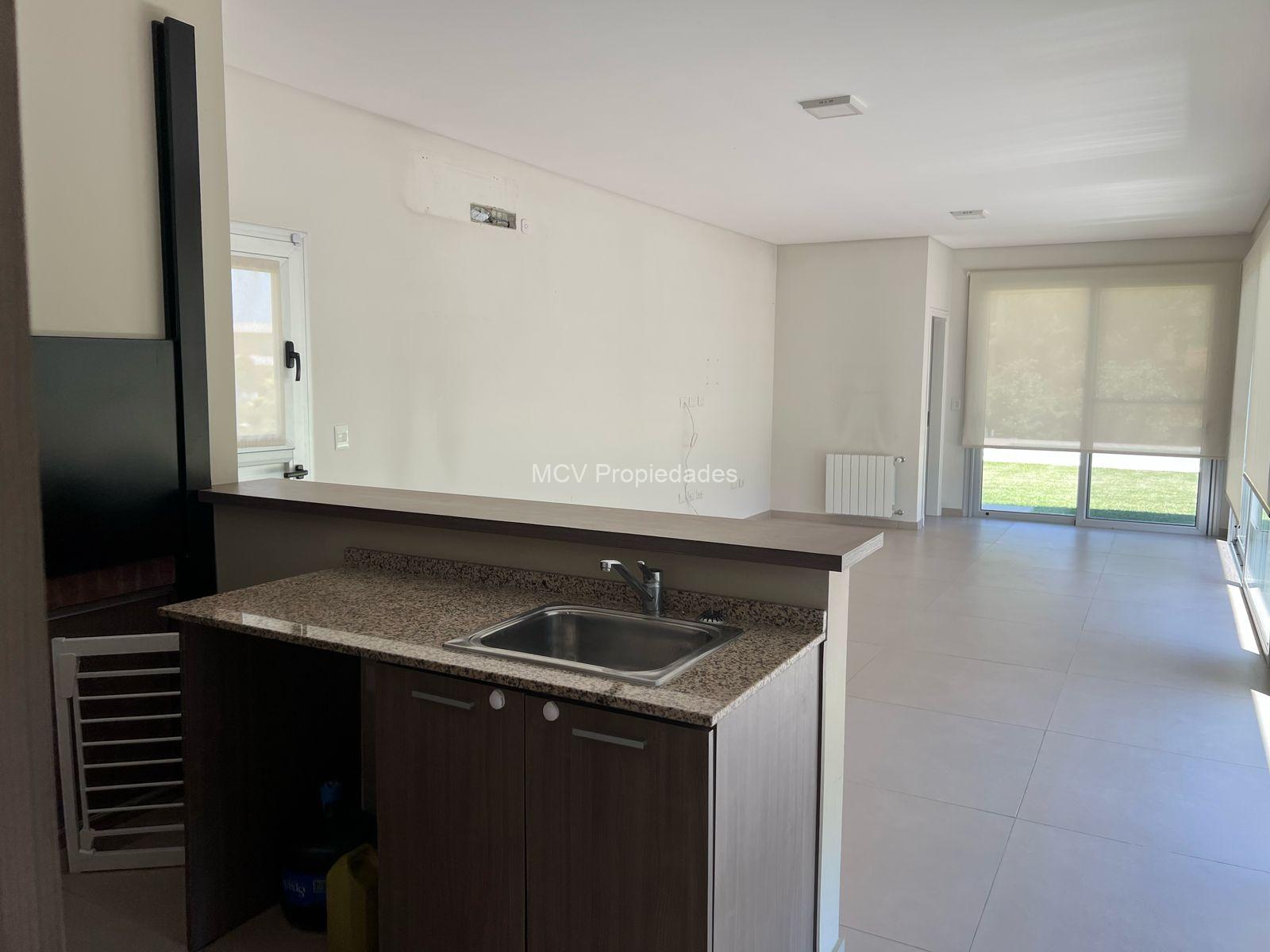 GREENVILLE - Espectacular casa en esquina, 5 dorm -3 de ellos en suite- c/pileta — foto 41