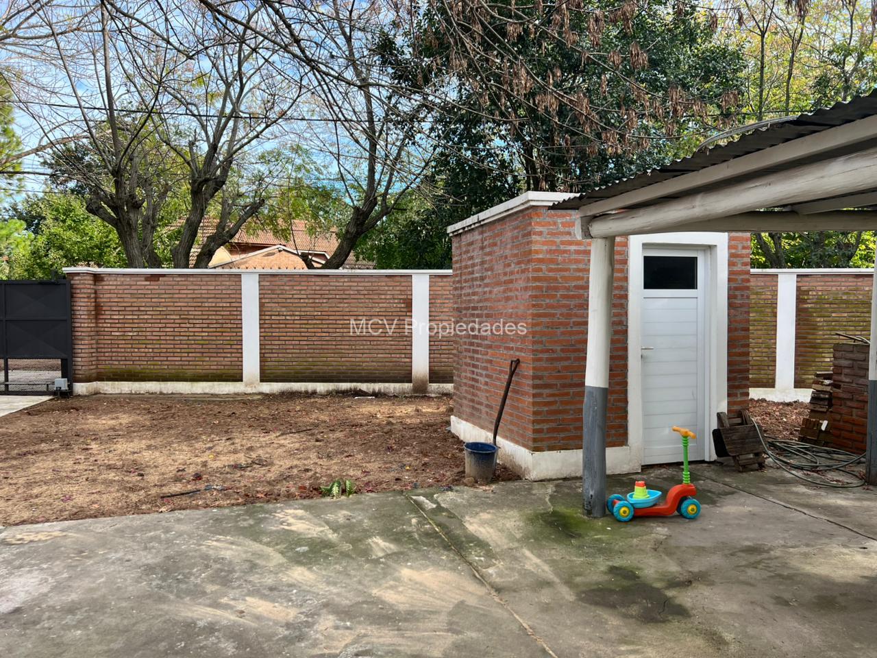 RANELAGH - Casa en una planta c/pileta s/dos lotes en esquina - actualizada — foto 10