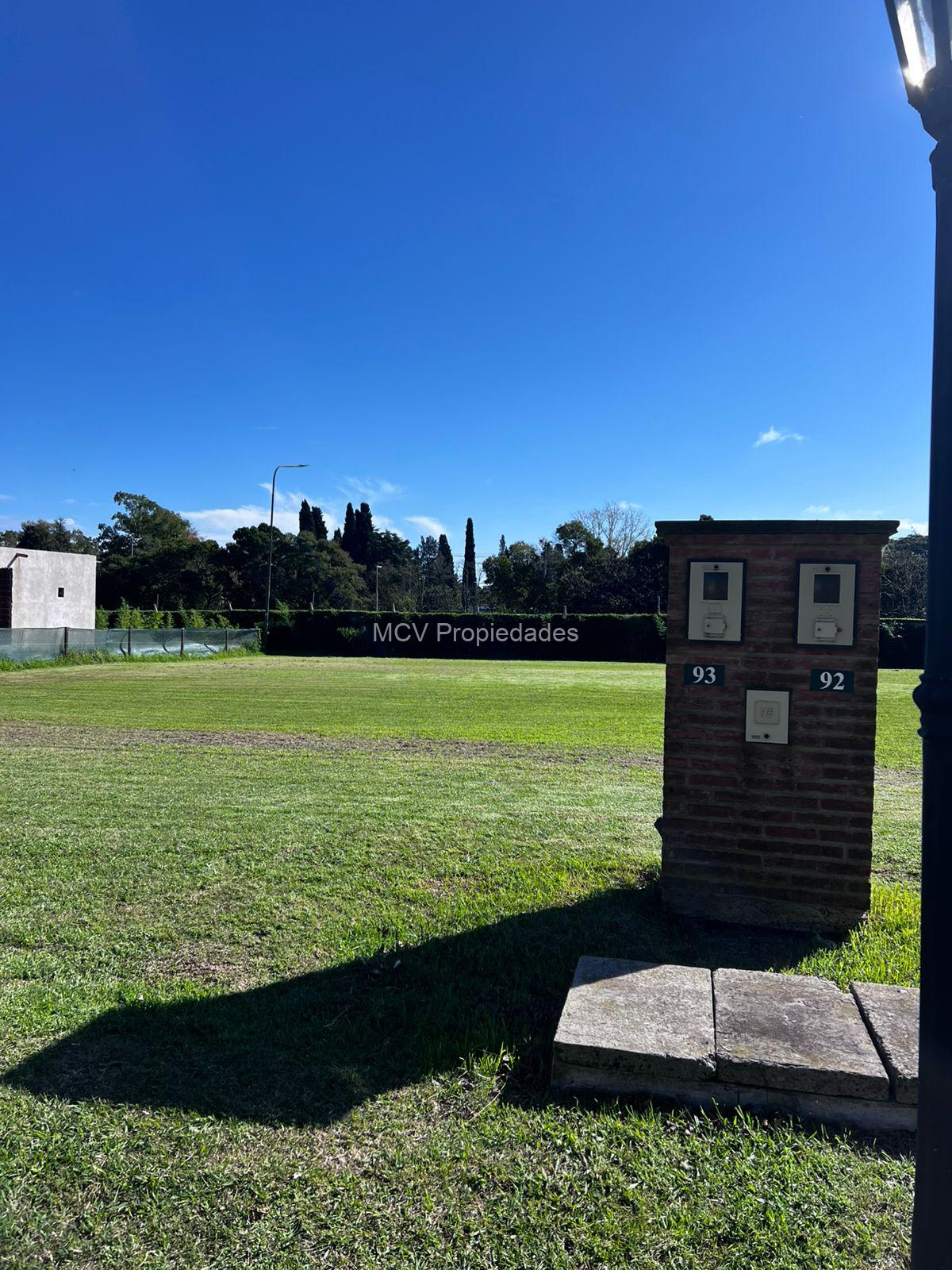 BARRANCAS DE IRAOLA - LOTE EN VENTA - perimetral 697 mts2