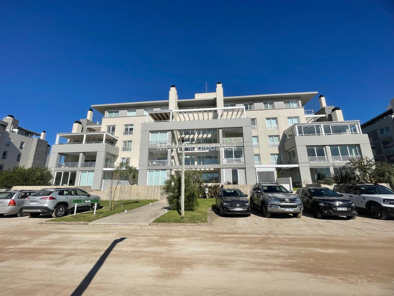 DEPTO EDIFICIO AGUILA 3 "G" p/ 4 pax de 3 AMBIENTES - TB EN VENTA