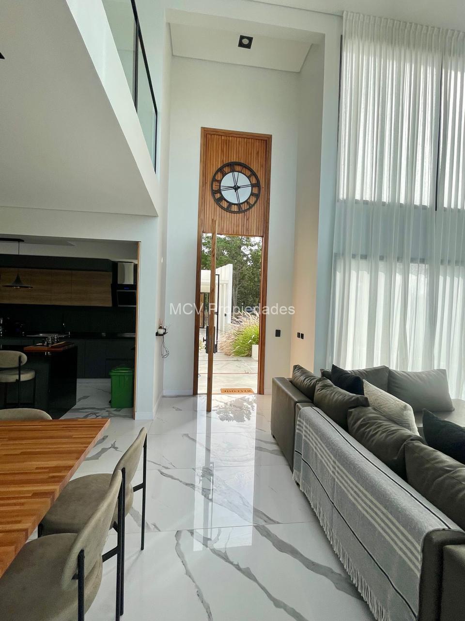 SENDEROS III 411 6 dorm c/pileta — foto 44