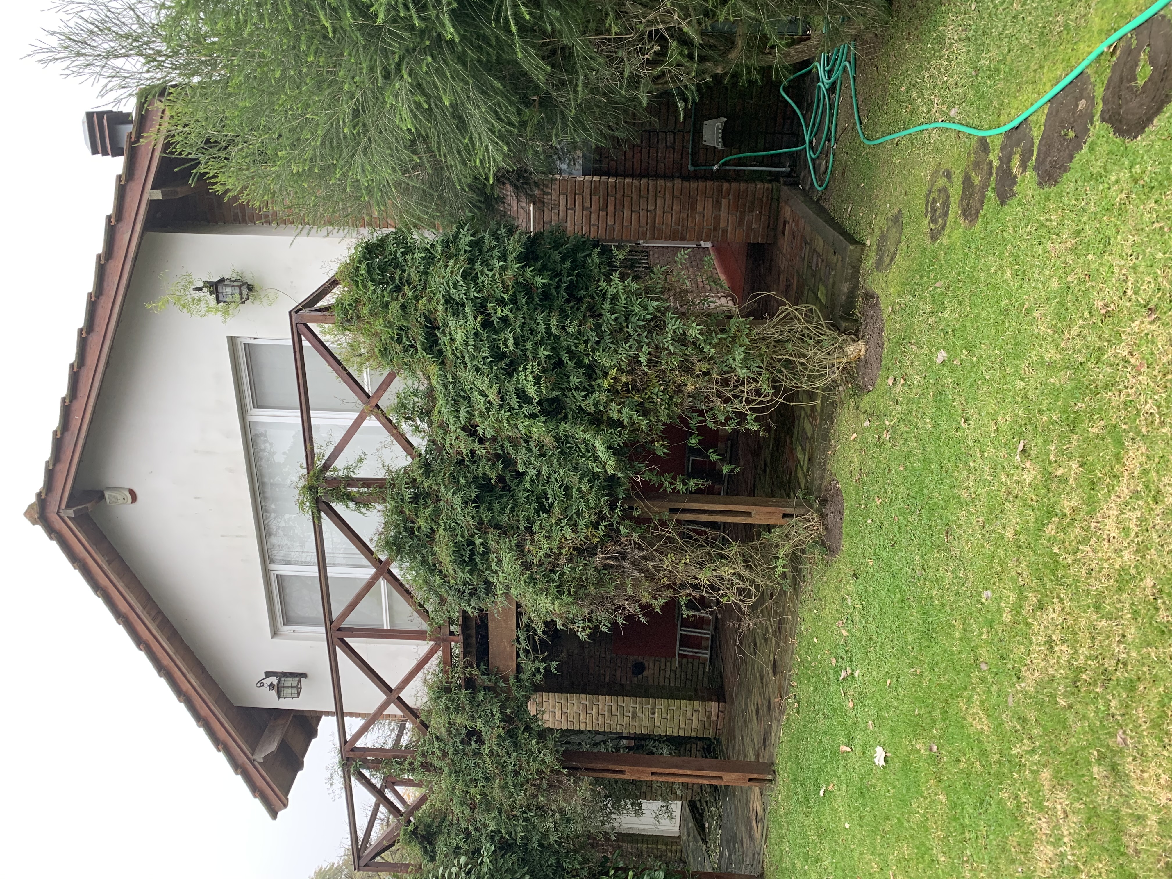 CLUB EL CARMEN - 4 dorm c/pileta c/amplio jardin