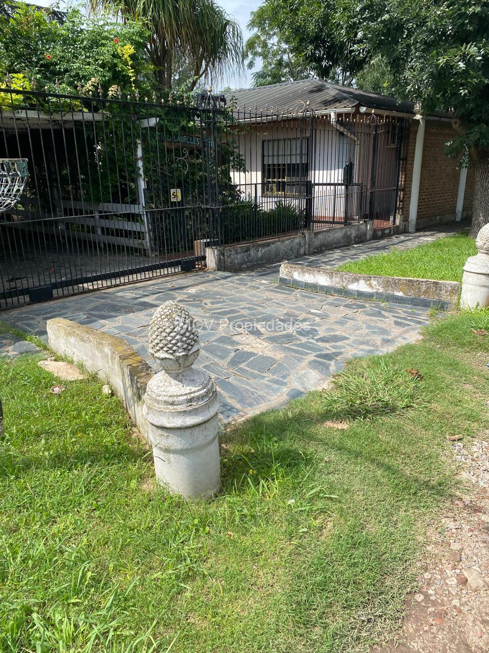 CASA QUINTA sobre lote de cuarto de manzana - en Bosques, a 300 mts de Cno. Belgrano — foto 11