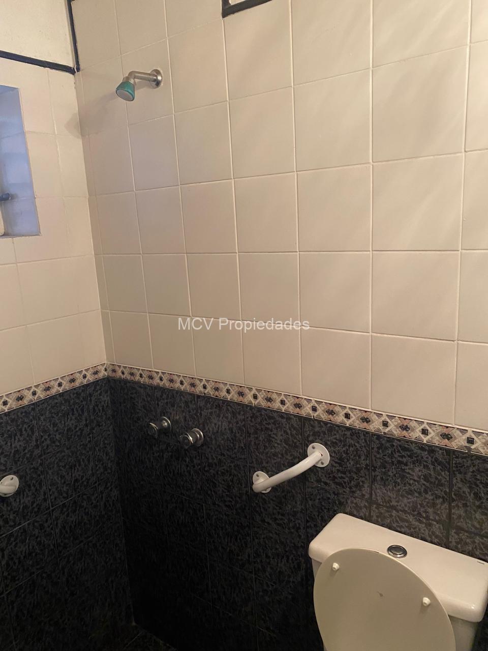 CASA QUINTA sobre lote de cuarto de manzana - en Bosques, a 300 mts de Cno. Belgrano — foto 22