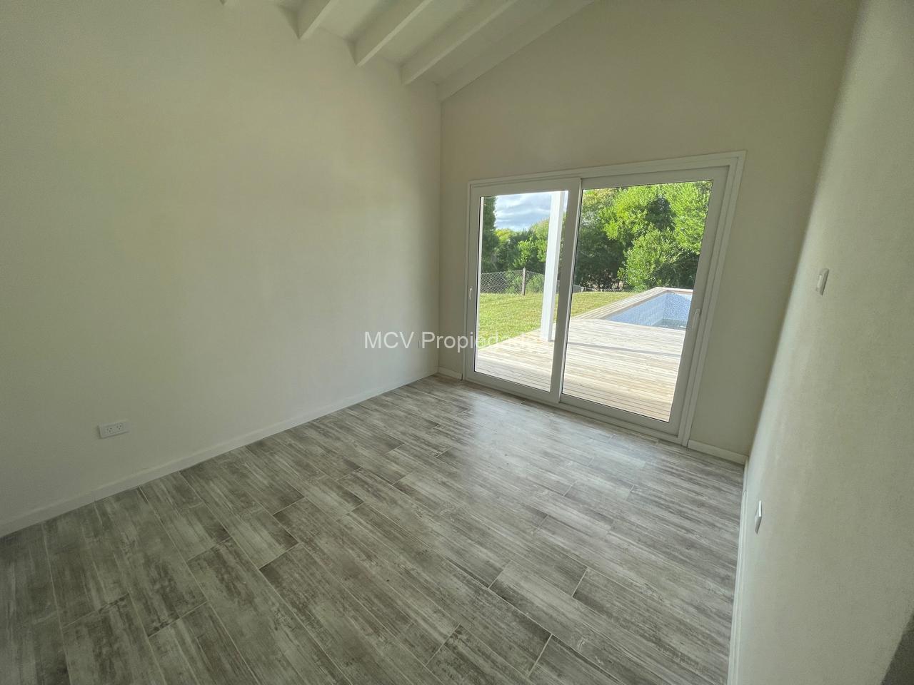 ECUESTRE 360 a Estrenar! Estilo Californiana 4 Dorm con Piscina — foto 6