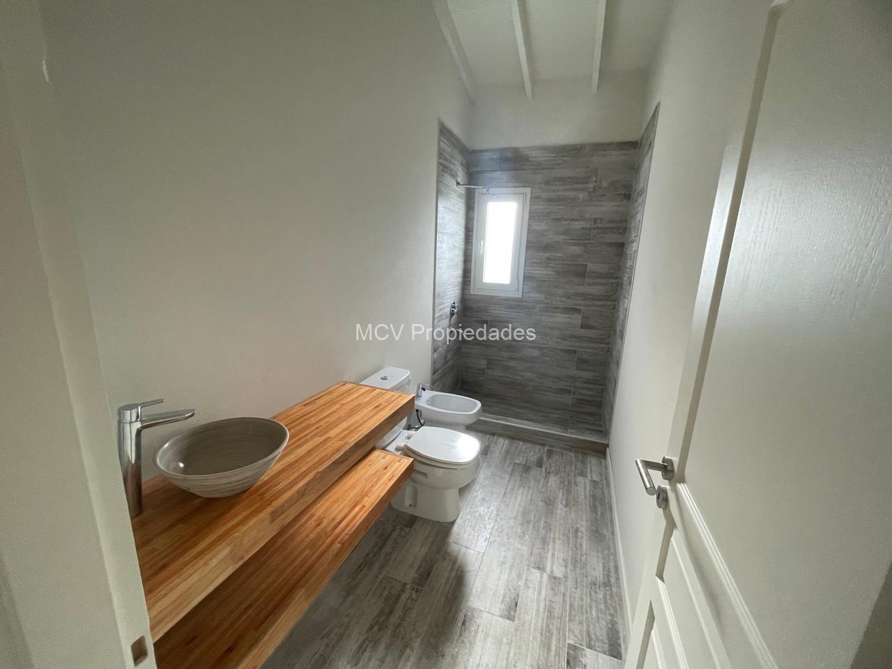 ECUESTRE 360 a Estrenar! Estilo Californiana 4 Dorm con Piscina — foto 7