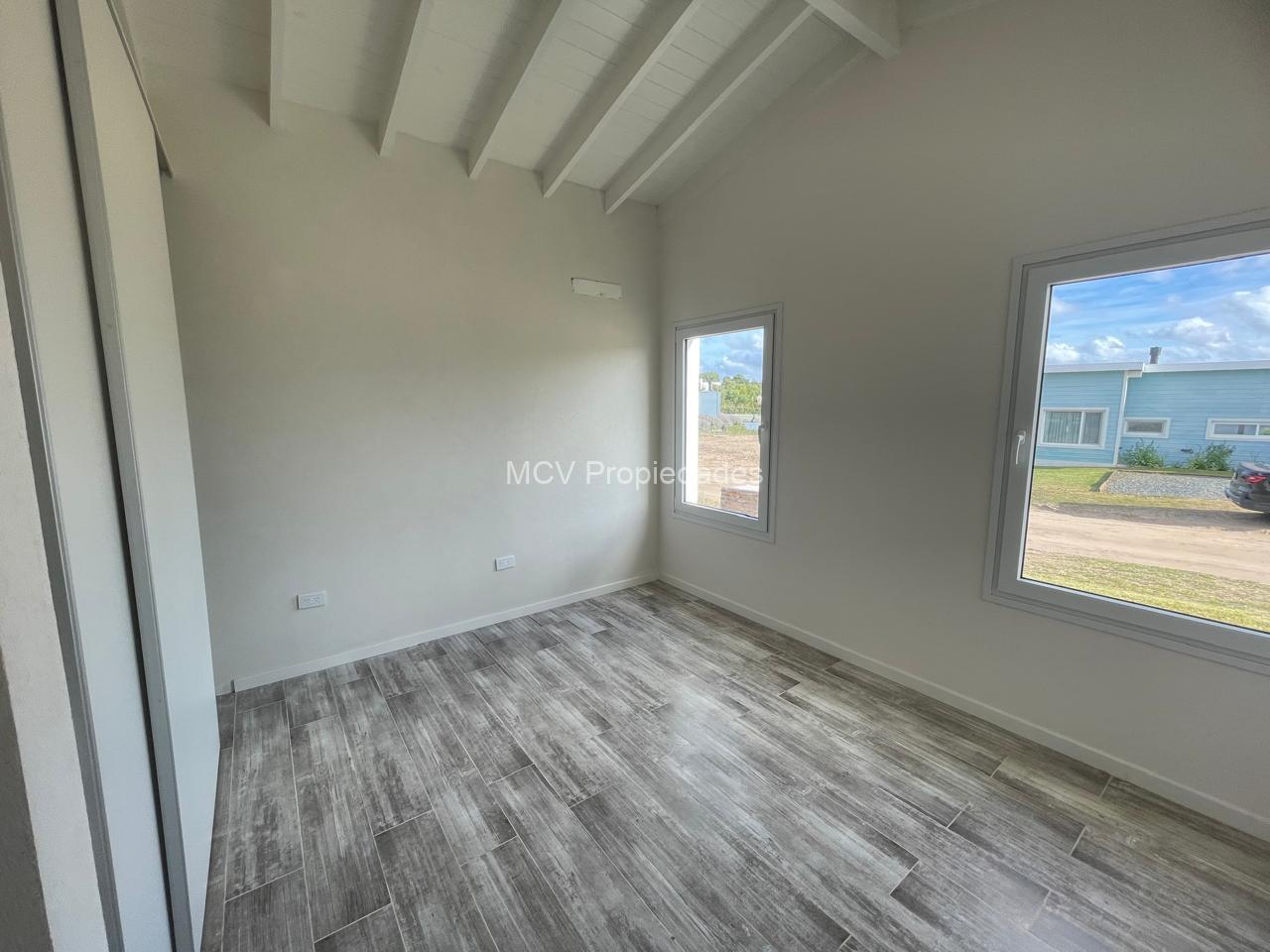 ECUESTRE 360 a Estrenar! Estilo Californiana 4 Dorm con Piscina — foto 12