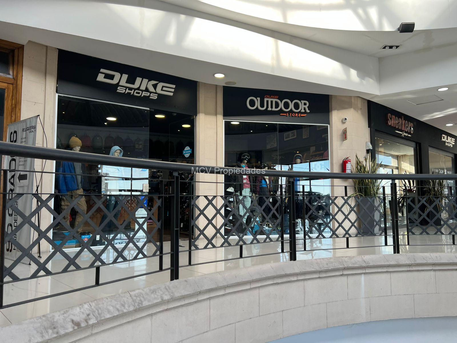 LOCAL - Shopping Hudson Plaza Comercial - 1er piso al subir la escalera mecánica