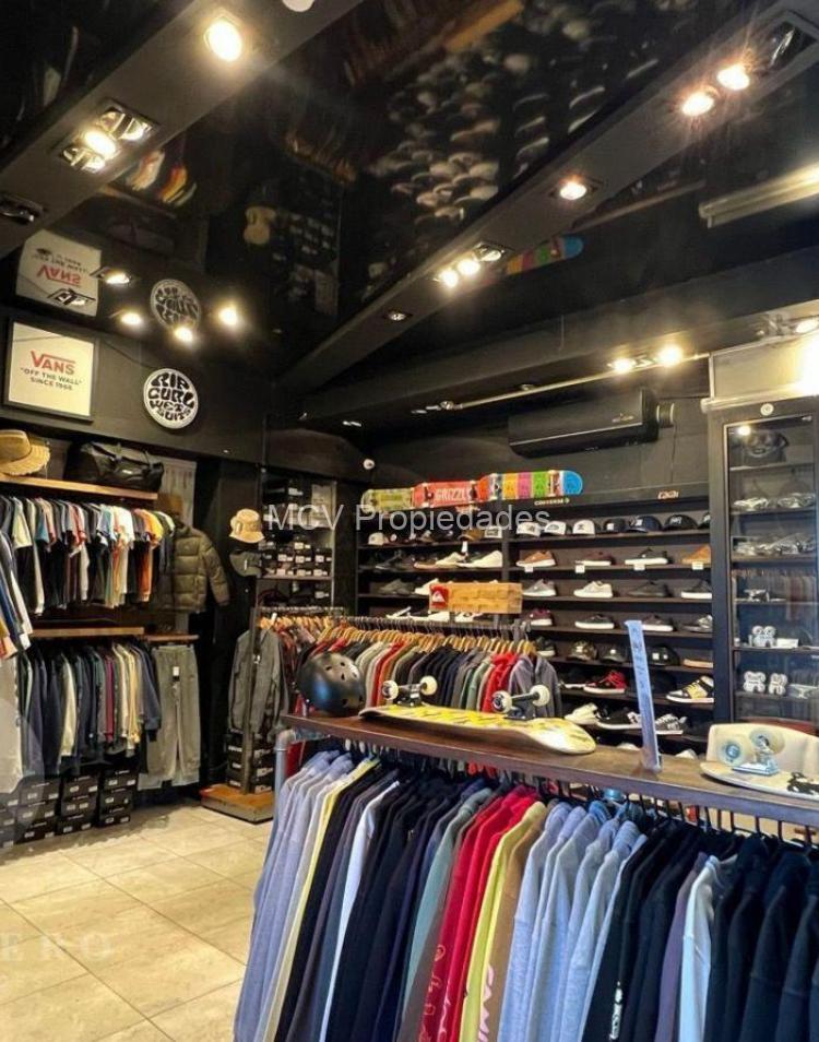 LOCAL - Shopping Hudson Plaza Comercial - 1er piso al subir la escalera mecánica — foto 6