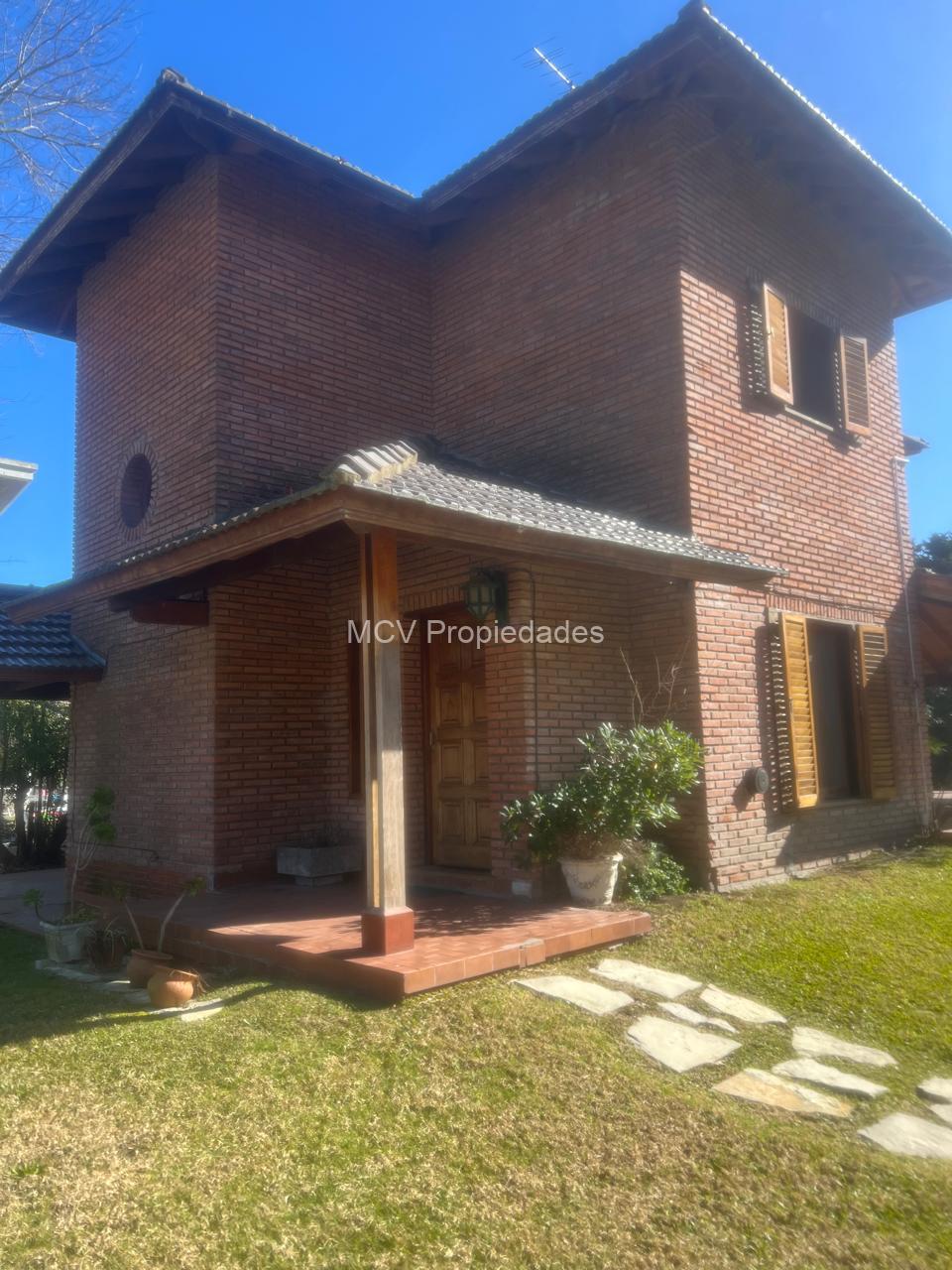 CLUB EL CARMEN - ubicacion central fondo libre, lote en esquina- 3 dorm