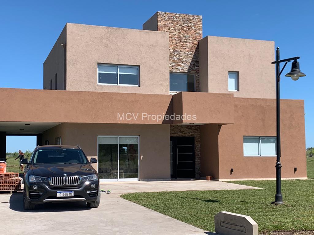 HARAS DEL SUR III - 4 dorm c/vista al GOLF - Barrio Araucarias