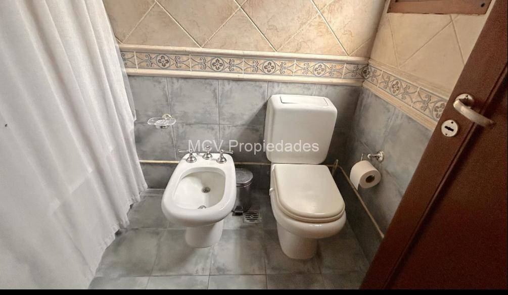 CLUB EL CARMEN- 3 dorm- Quinchazo c/amplio jardin y pileta — foto 4
