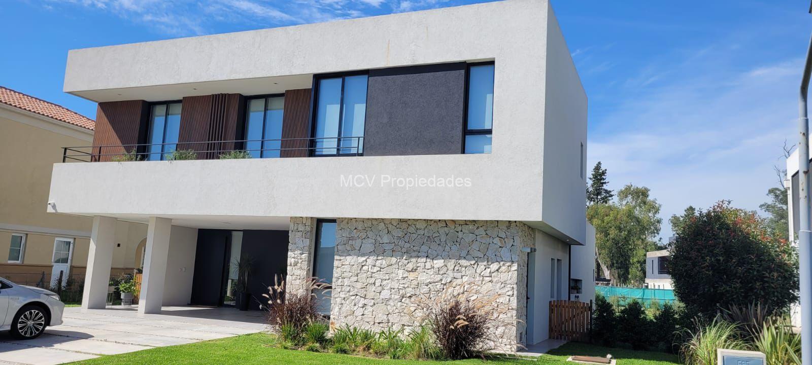 GREENVILLE - BARRIO E - 3 dorm +escrit c/pileta - Alquilada hasta Dic ´25