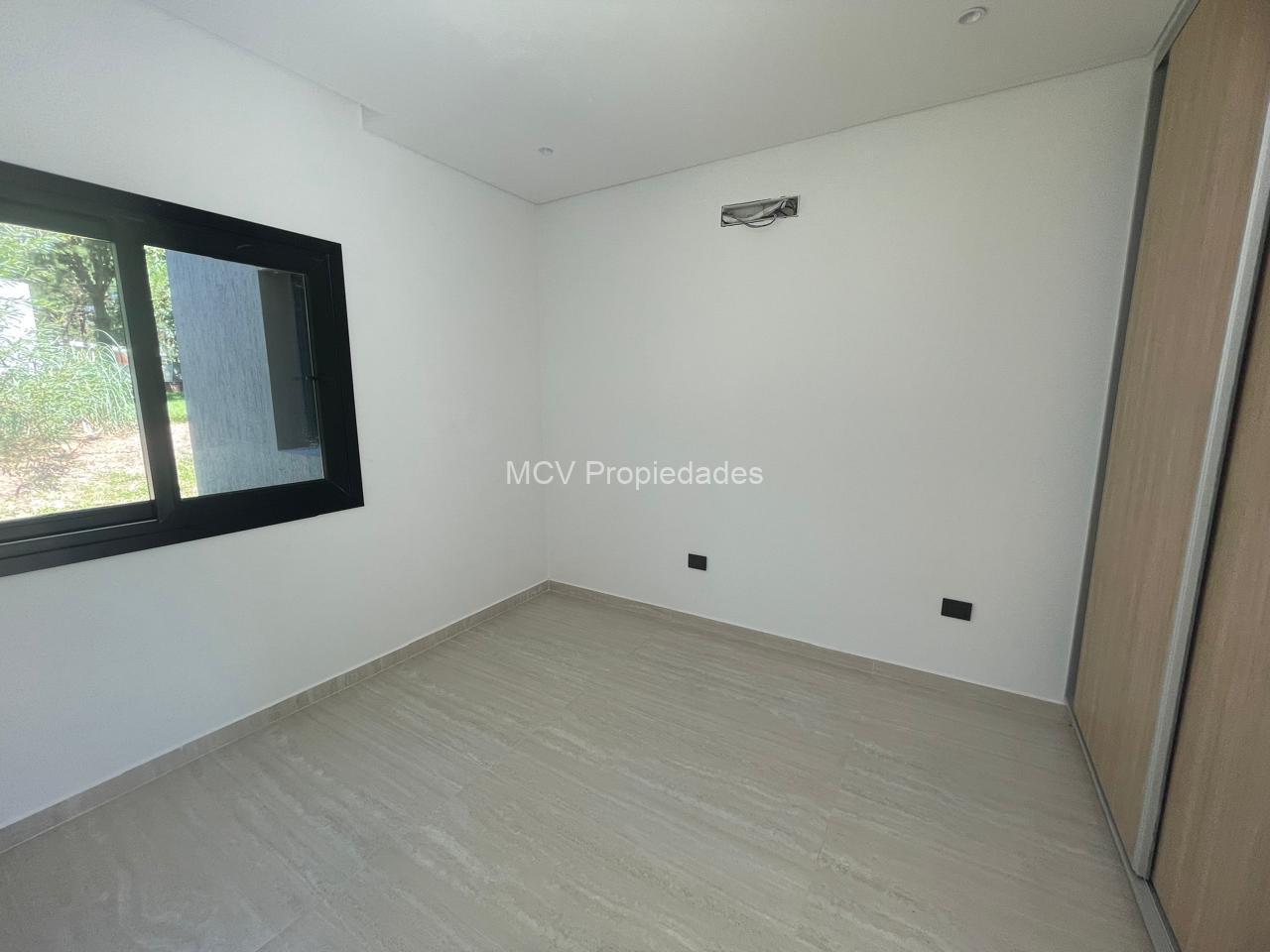 RESIDENCIAL I 211 - 4 dorm c/pileta VENTA!! — foto 2