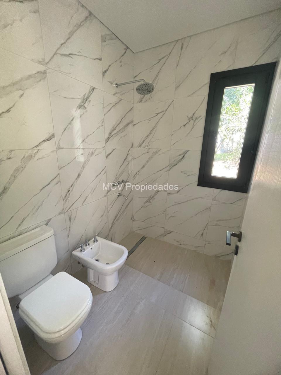 RESIDENCIAL I 211 - 4 dorm c/pileta VENTA!! — foto 3