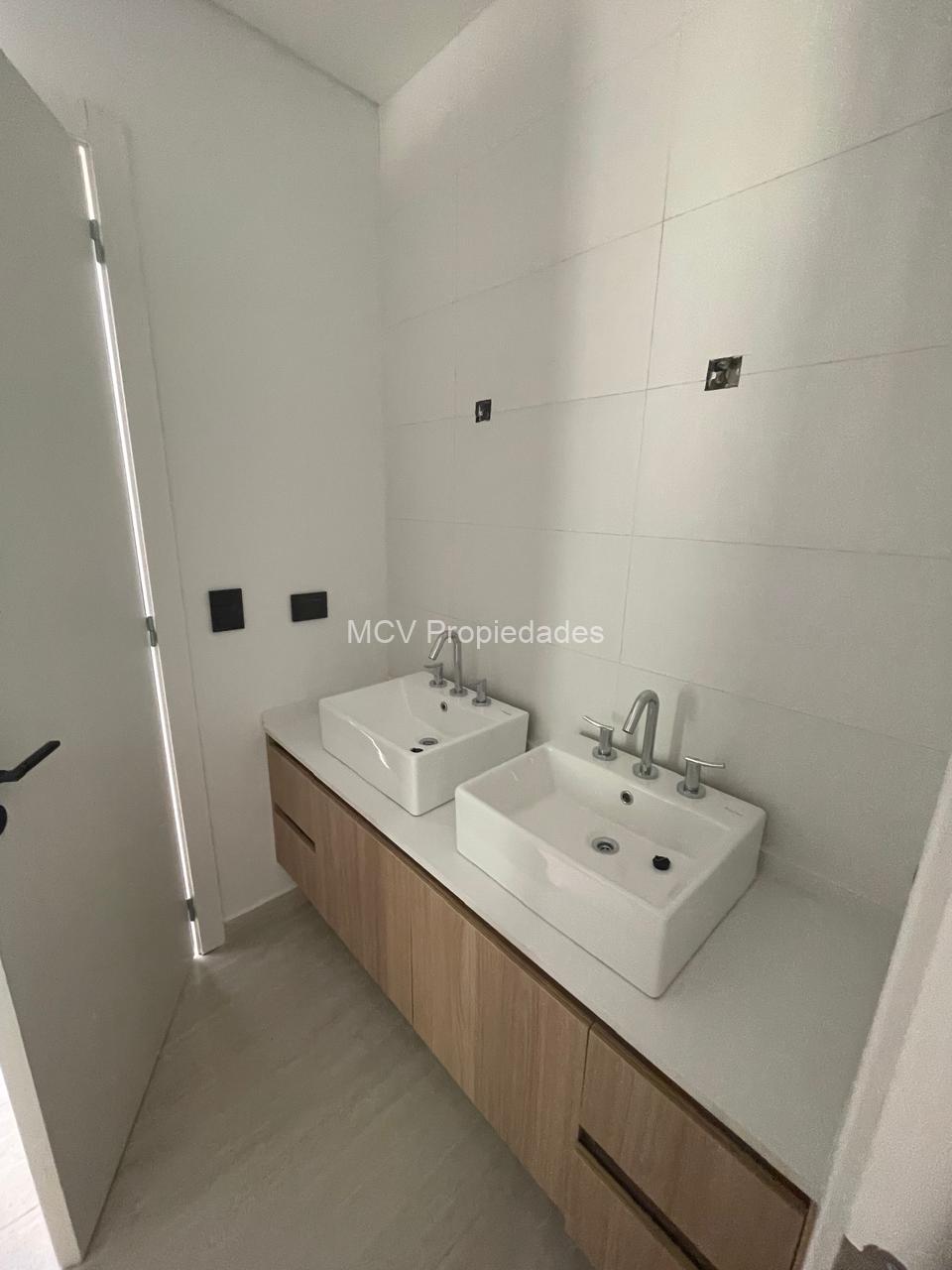 RESIDENCIAL I 211 - 4 dorm c/pileta VENTA!! — foto 4