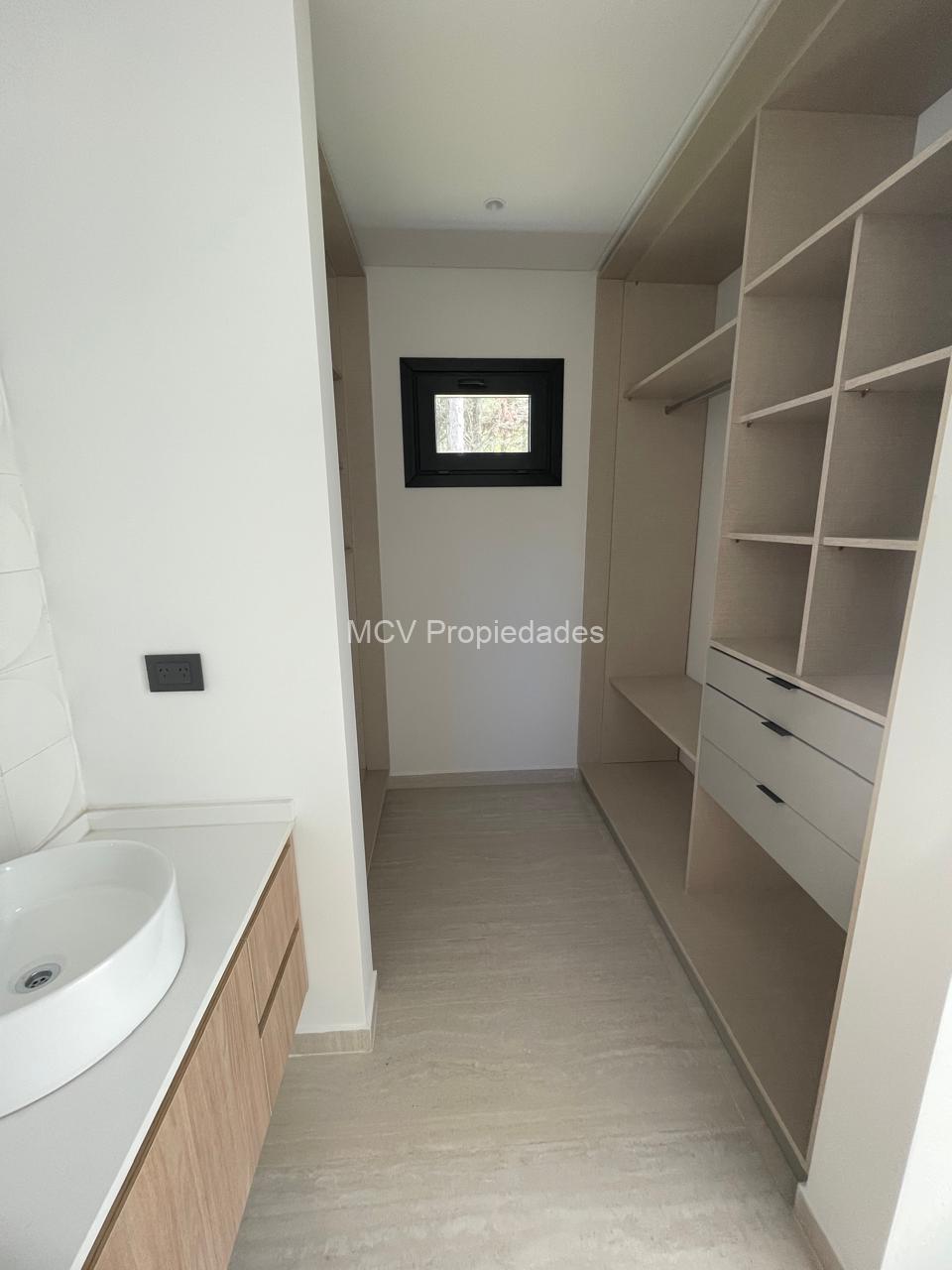 RESIDENCIAL I 211 - 4 dorm c/pileta VENTA!! — foto 11