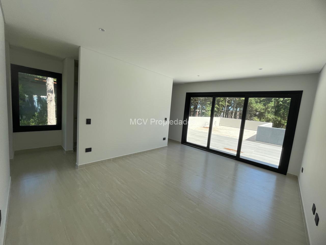 RESIDENCIAL I 211 - 4 dorm c/pileta VENTA!! — foto 16