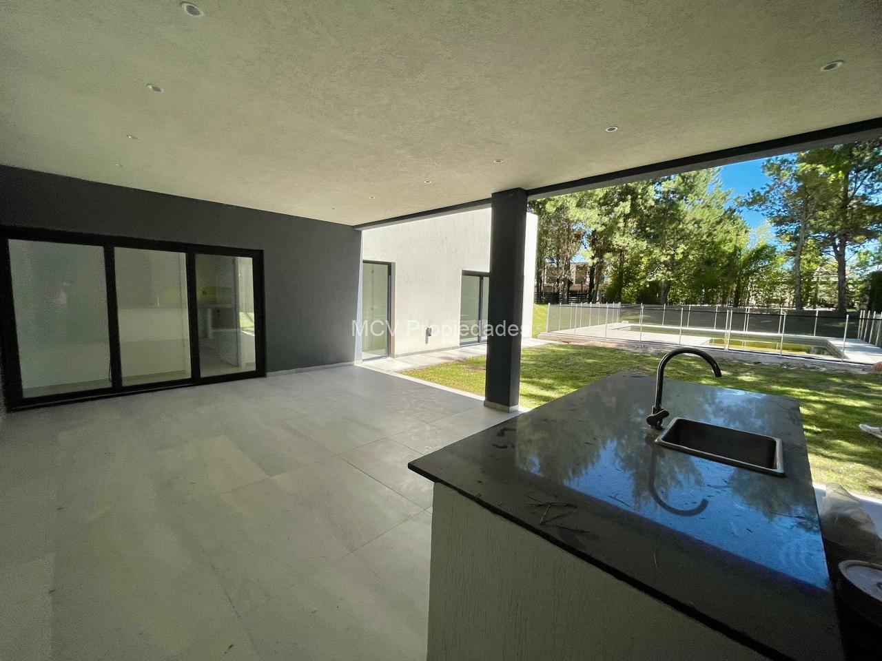 RESIDENCIAL I 211 - 4 dorm c/pileta VENTA!! — foto 27
