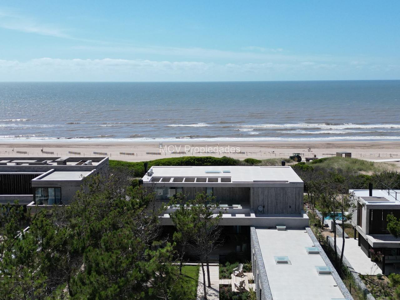 MARITIMO II 79 casa Premium frente al mar p/10 pax - 4 suites +play — foto 22
