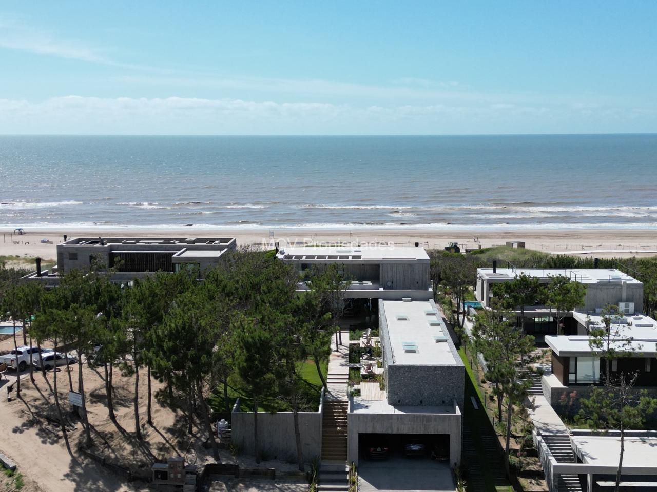 MARITIMO II 79 casa Premium frente al mar p/10 pax - 4 suites +play — foto 23