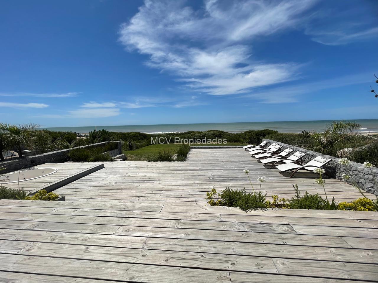 MARITIMO II 79 casa Premium frente al mar p/10 pax - 4 suites +play — foto 38