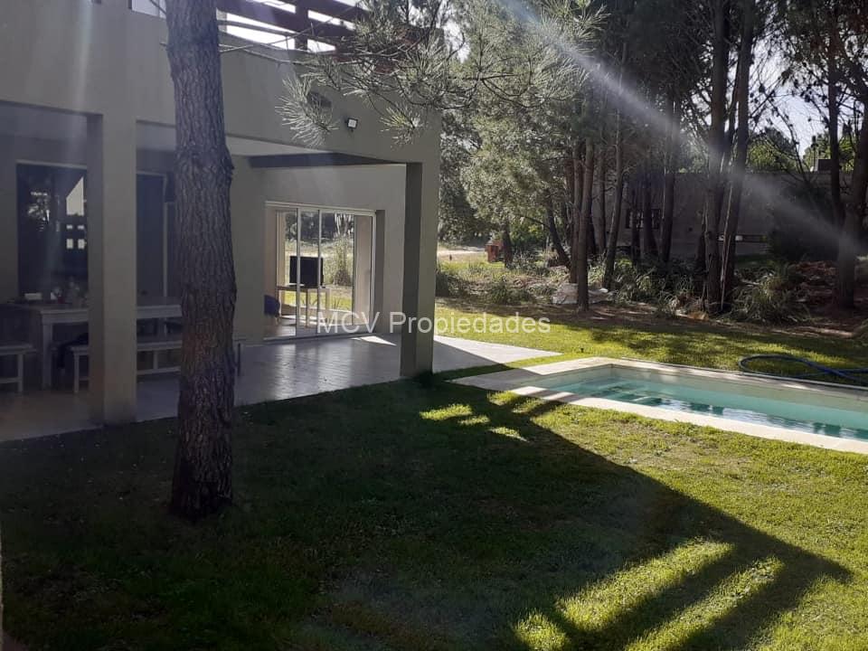RESIDENCIAL 1 283 - 10/11 pax c/pileta cercada, 5 dorm +depen — foto 2
