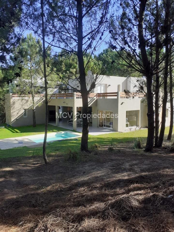 RESIDENCIAL 1 283 - 10/11 pax c/pileta cercada, 5 dorm +depen — foto 3