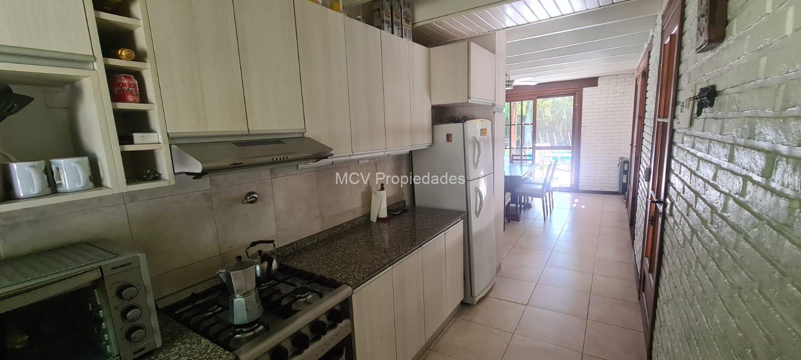 CLUB EL CARMEN - Cabaña Impecable con Pileta - 3 Dorm + Escrit — foto 15