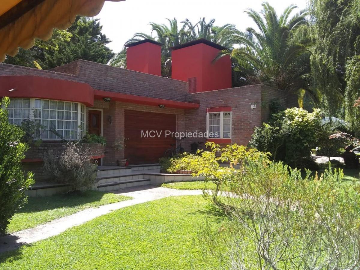CLUB EL CARMEN - Casa Pequeña - Oportunidad p/Reciclar