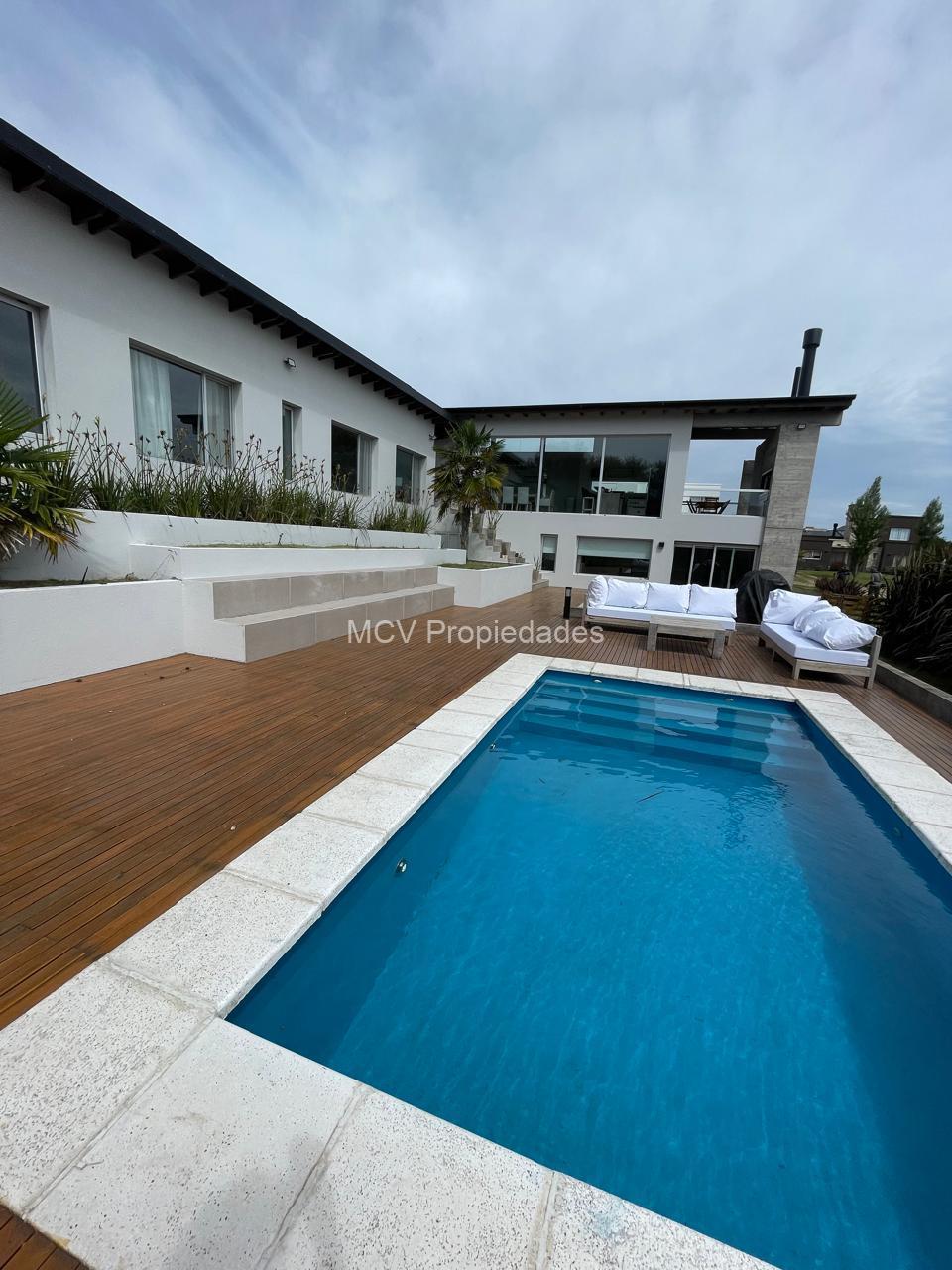 RESIDENCIAL 1 611 p/10-12 pax c/ piscina TB EN VENTA — foto 3