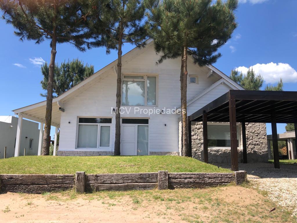 GOLF II 504 p/9 pax c/pileta