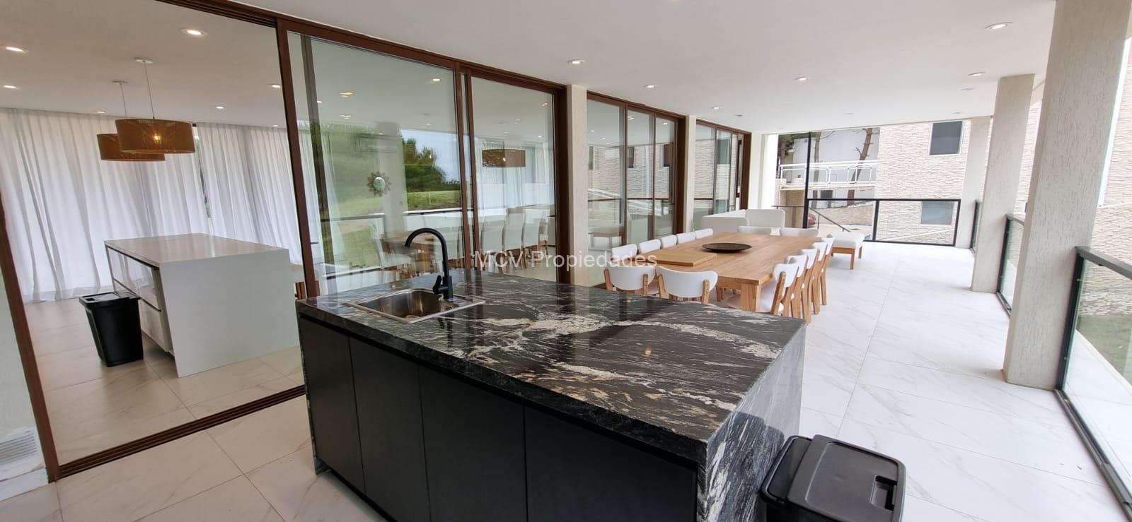 MARITIMO II 22 p/16 pax c/pileta cercada, c/vista al mar-6 suites y spa — foto 17