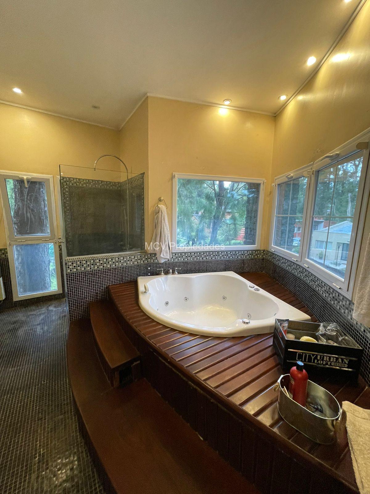 CLUB EL CARMEN - Casa Amplia c/pileta en Venta y/o Alquiler — foto 5