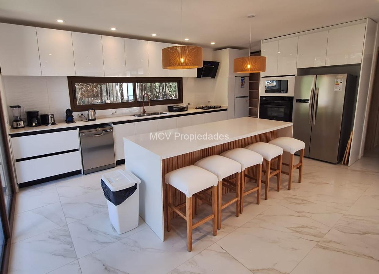 MARITIMO III lote 9 p/16 pax c/pileta -6 suites — foto 24